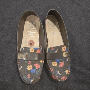 Daisy Fuentes Colorful Floral Loafers
